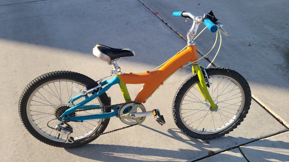 Colorful Kids Bike - Shimano Shifters, 20-inch Wheels, Great for Young Riders