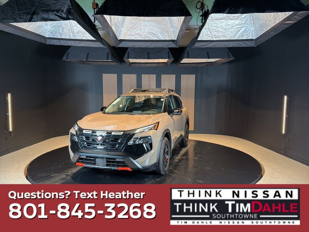 2025 Nissan Rogue Rock Creek