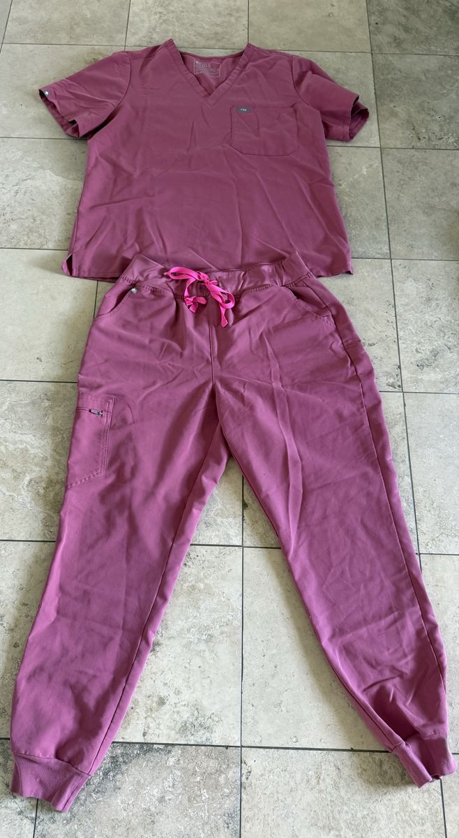Figs Scrubs XL