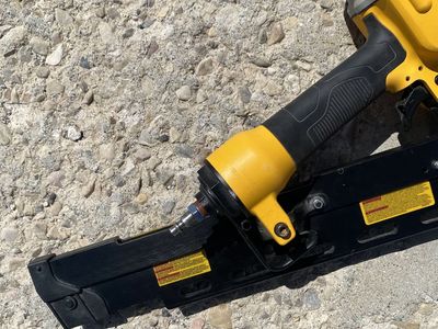 Dewalt 21 degree Roun Head Framing Nail Gun, pneumatic (air) 2" - 3 1/4" nails.