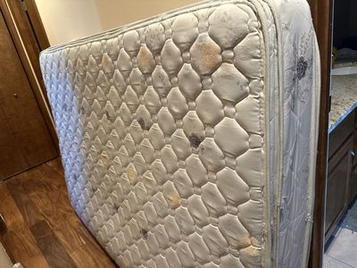 Full size mattress free