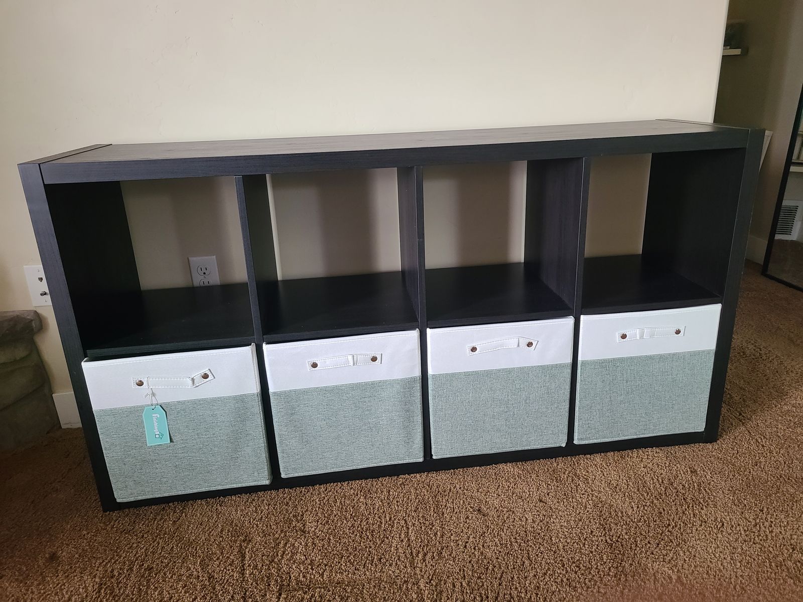 Cube shelf 30X57.5 + 4 baskets13X13