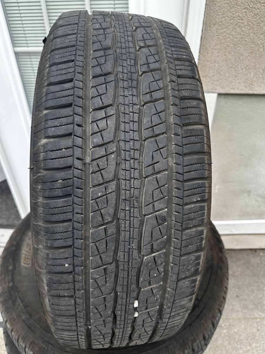 Set of 4 General Grabber HTS 60 Tires 265/65R17