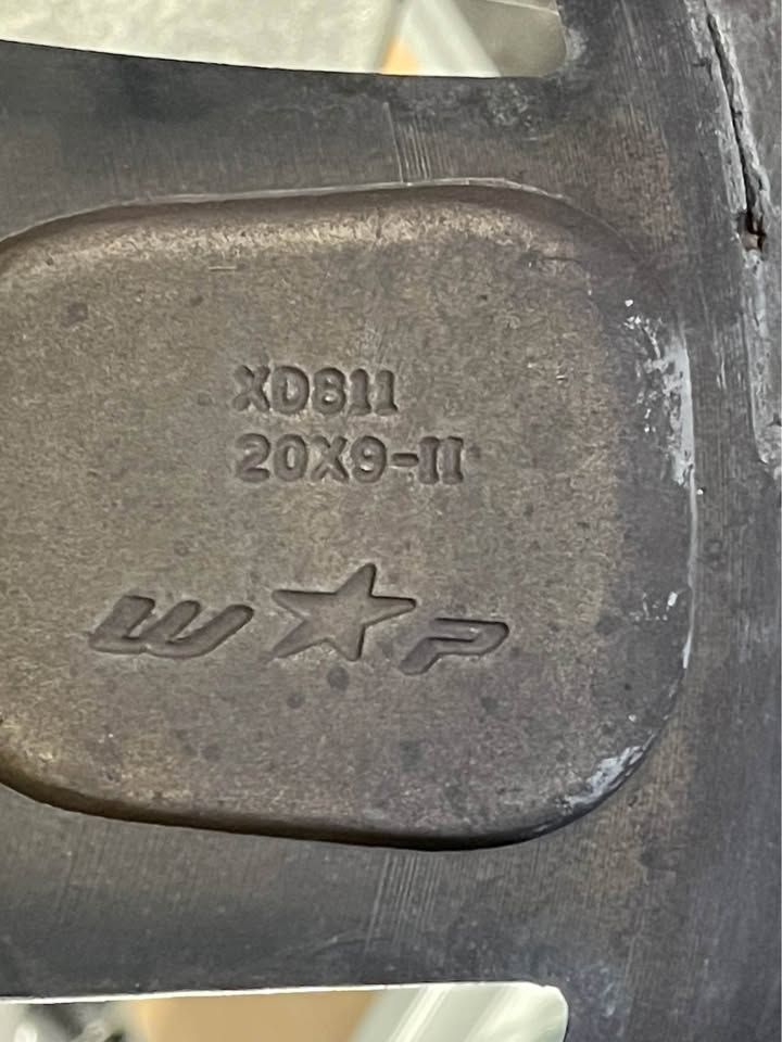 Main image 4