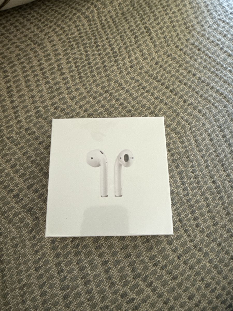 Apple AirPods 2nd Generation with Charging Case - New in Box