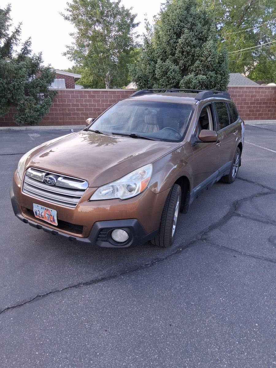 2013 Subaru Outback 2.5i Premium