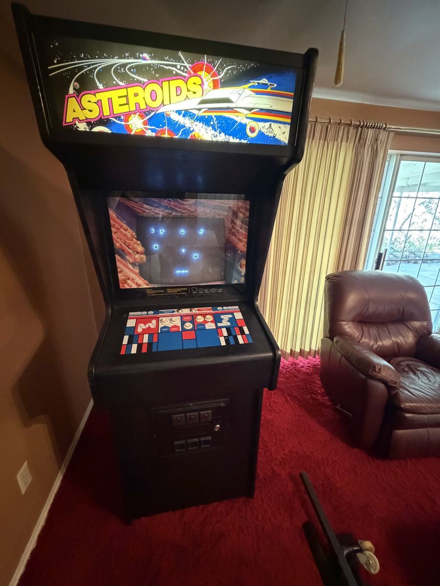 Original Atari Asteroids Arcade Machine – Working Vintage 1979 in Provo $2500 cash/venmo