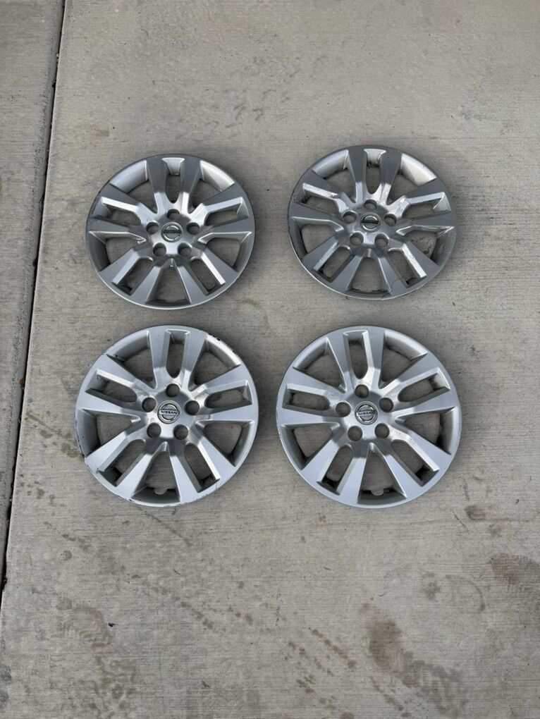 Nissan Altima Hubcaps