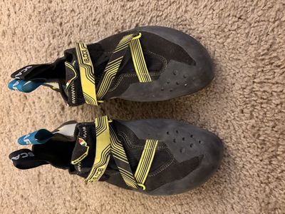 Scarpa Veloce Mens Climbing Shoes
