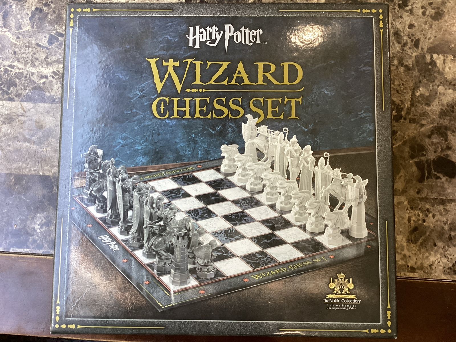 Harry Potter wizard chess set with extra chess pieces