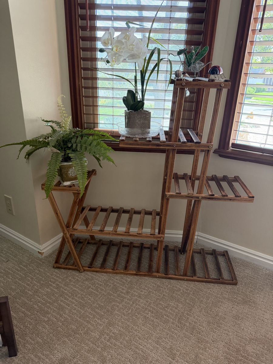Wooden plant stand