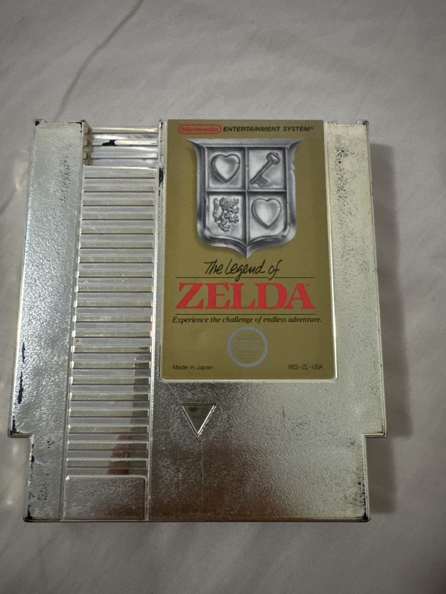The Legend of Zelda gold (NES)