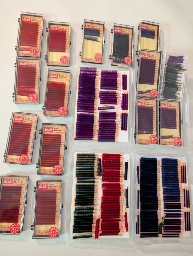 Colored Eyelash Extension Trays Lot