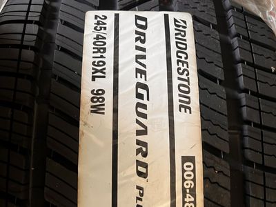 Bridgestone DriveGuard plus tire 235/40R19XL run flat