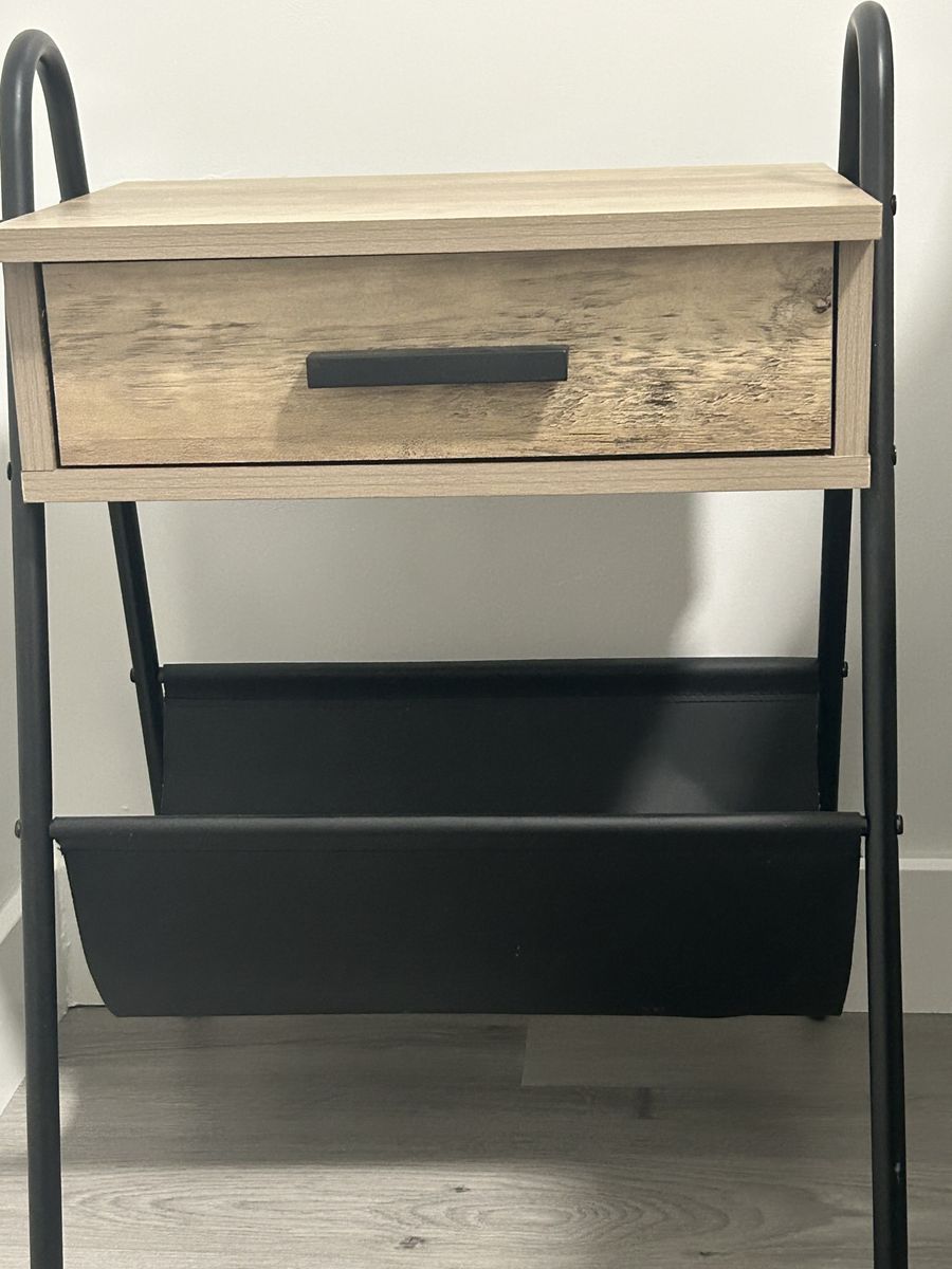 2 Night Stand Corner Table 80.00 For Both New