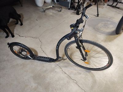 Kickbike city G4 scooter with bike computer