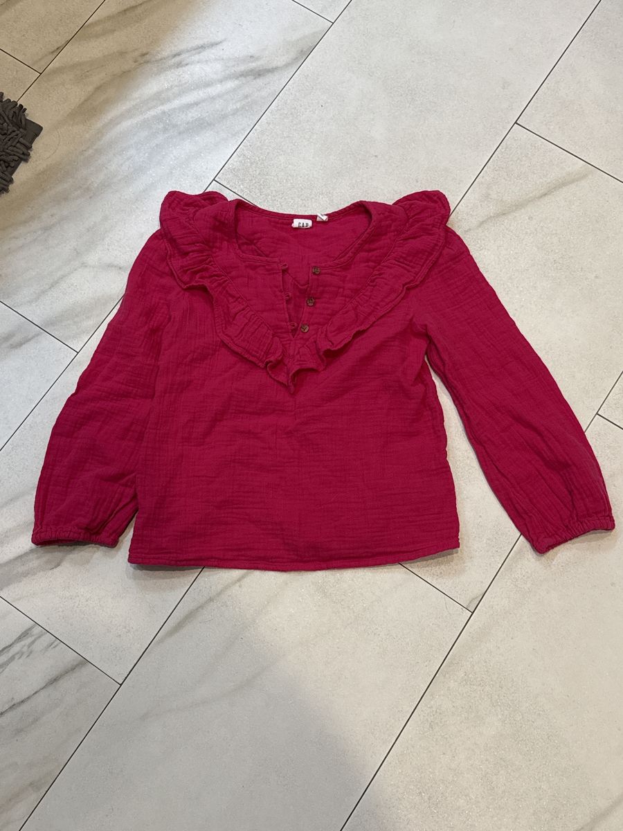 Gap Size Large, Long Sleeve Shirt
