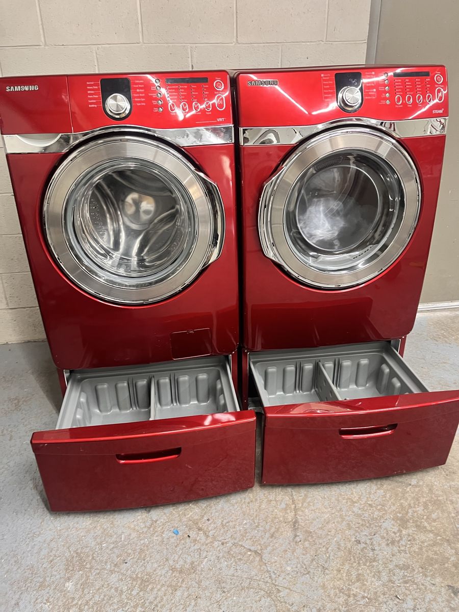 Samsung washer and dryer set with pedestals
