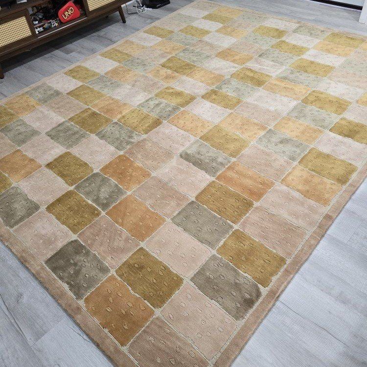 New 8x10 Handmade Wool Rug