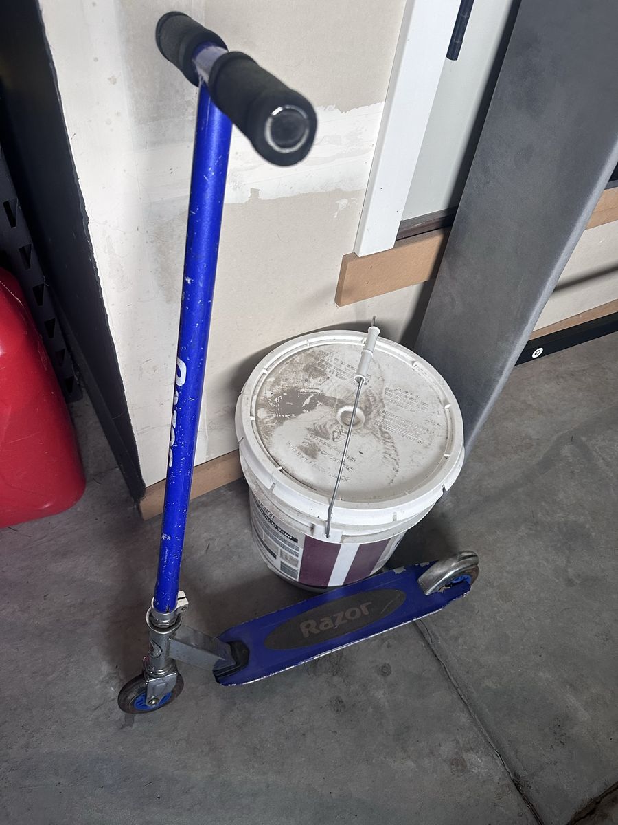 Razor A Kick Scooter - Blue, Used - Classic Foldable Design for Kids and Adults