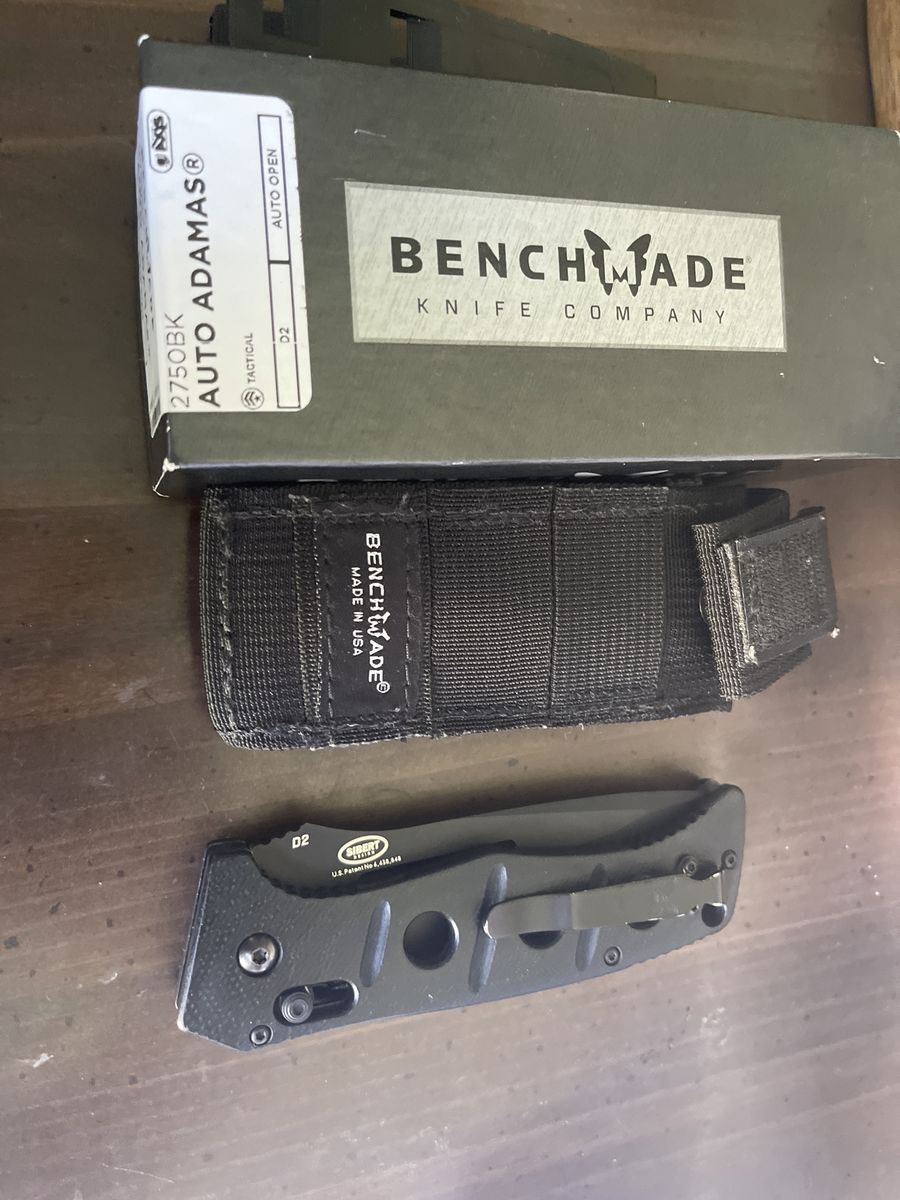 BenchMade Auto Adamas , black.