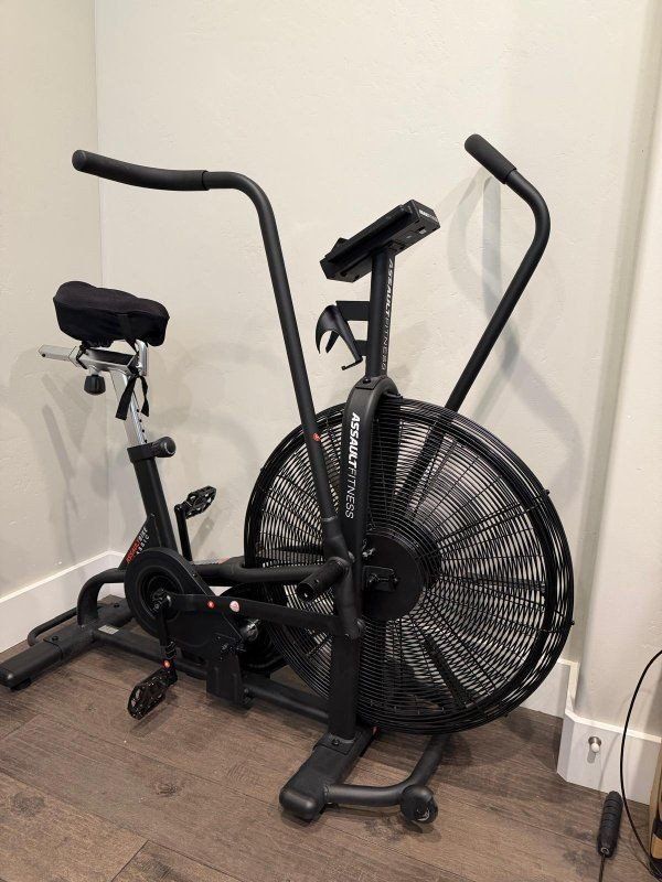 Assault Fitness AirBike Classic Exercise Bike