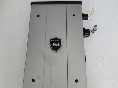 Wet Sounds HTX-4 Marine Amplifier - Excellent Condition with Wiring Harnesses