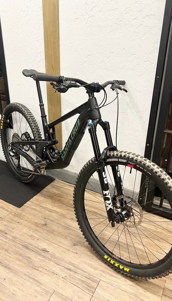 2025 Santa Cruz Hightower 90