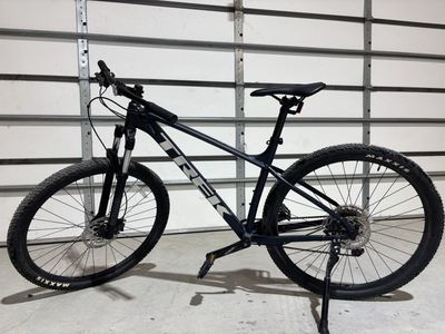 Trek Marlin 7 (Large)