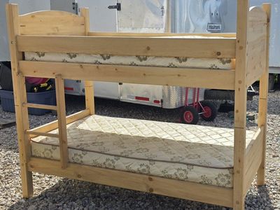 Bunk Bed (Twin)