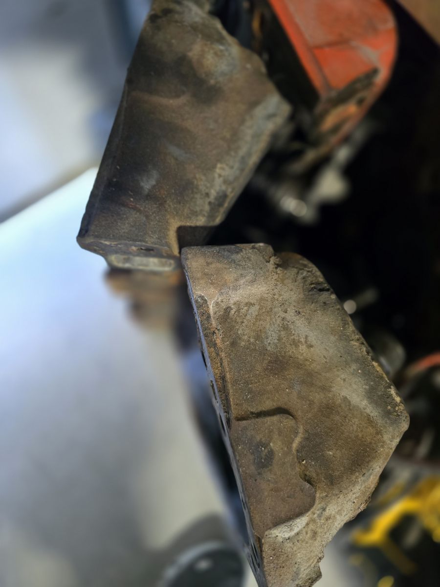 SBC chevy camel hump heads chevelle