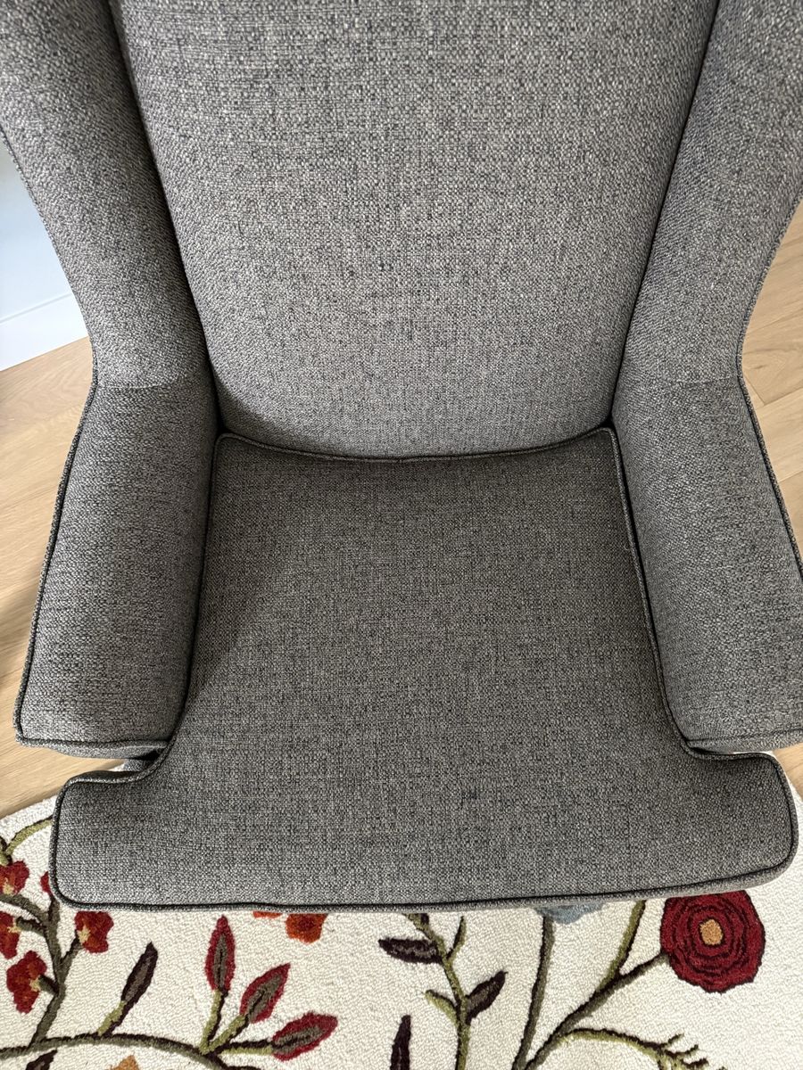Main image 4