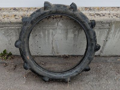 Paddle Tire