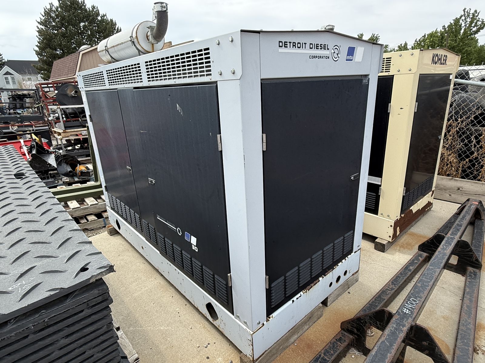 Used Generator 35 KW 2004 Detroit 30GSG Propane / Natural Gas 120/240 V 3 Phase