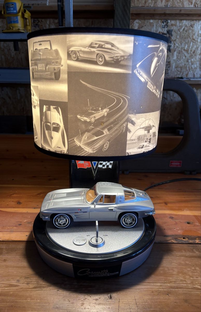 1963 Corvette Sting Ray Lamp With Engine Sound