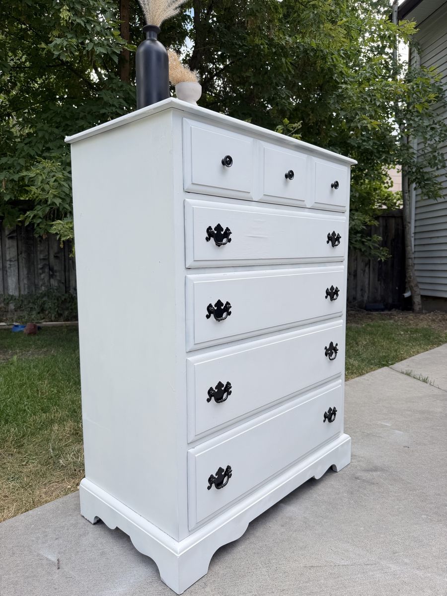 Main image 3