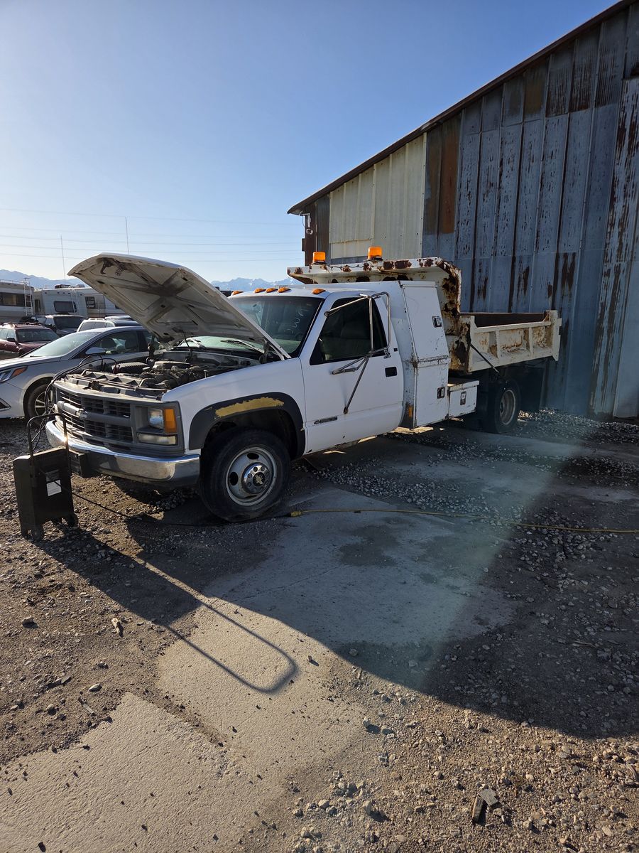 1996 chevy dump truck NEEDS TOWED OR TRAILERED
