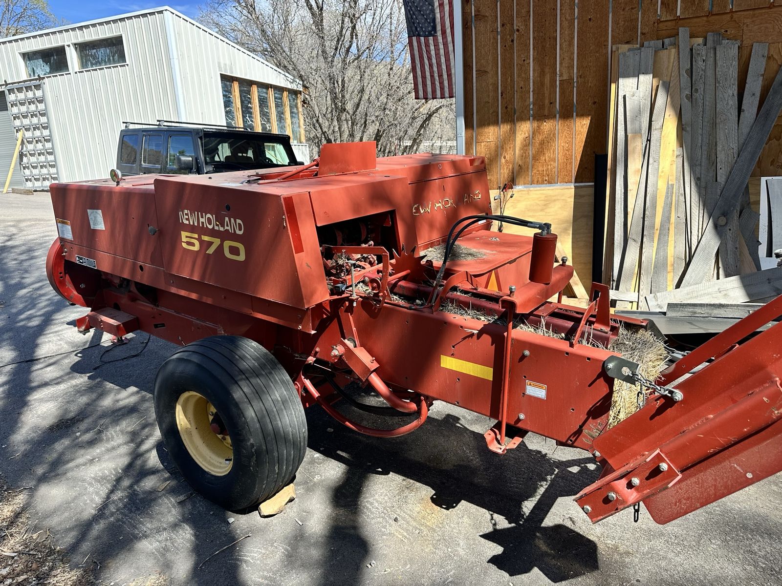 Holland 870 Small Baler