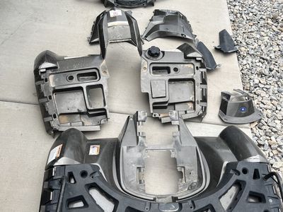 Parting out a 2012 Polaris sportsman 550. Should fit 850 and 1000