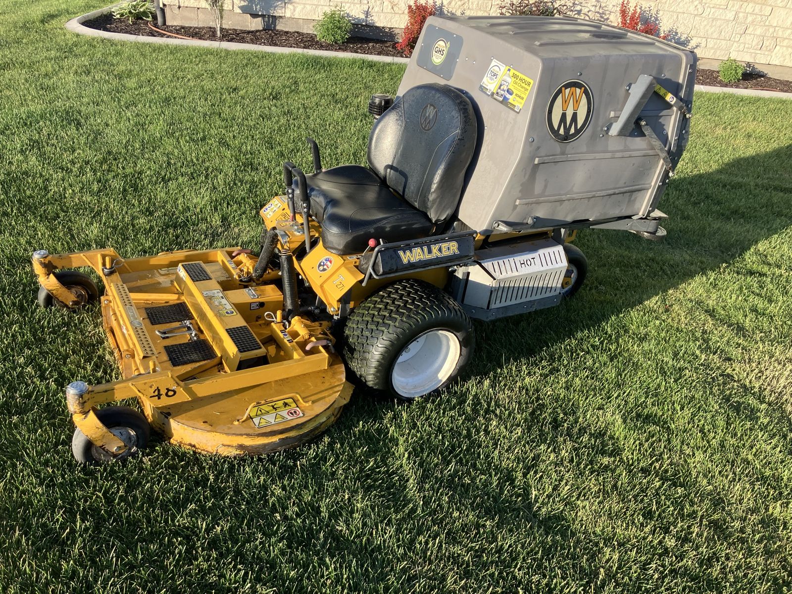 2022 Walker Mower MT 27i 48” Deck