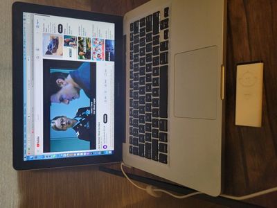 250GB SSD/16GB RAM MacBook Pro 13"
