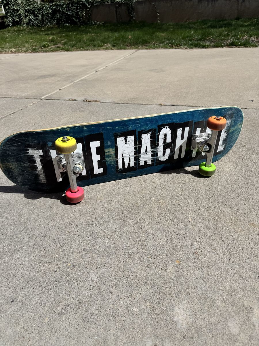 Time Machine Skateboard – Great Condition