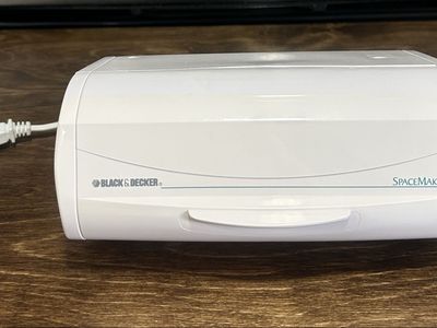 Black & Decker Spacemaker Under-Cabinet Can Opener – Tested & Working