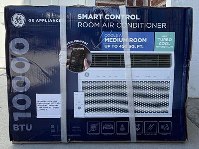 NEW GE 10,000 BTU Smart Window Air Conditioner Rooms up to 450 sq. ft.