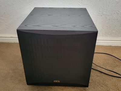 RCA PRO-SW120P 120-Watt Powered Subwoofer