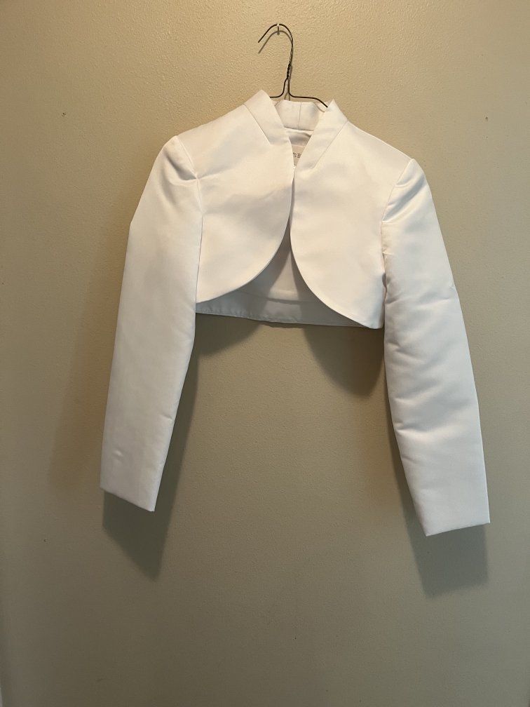 Main image 3