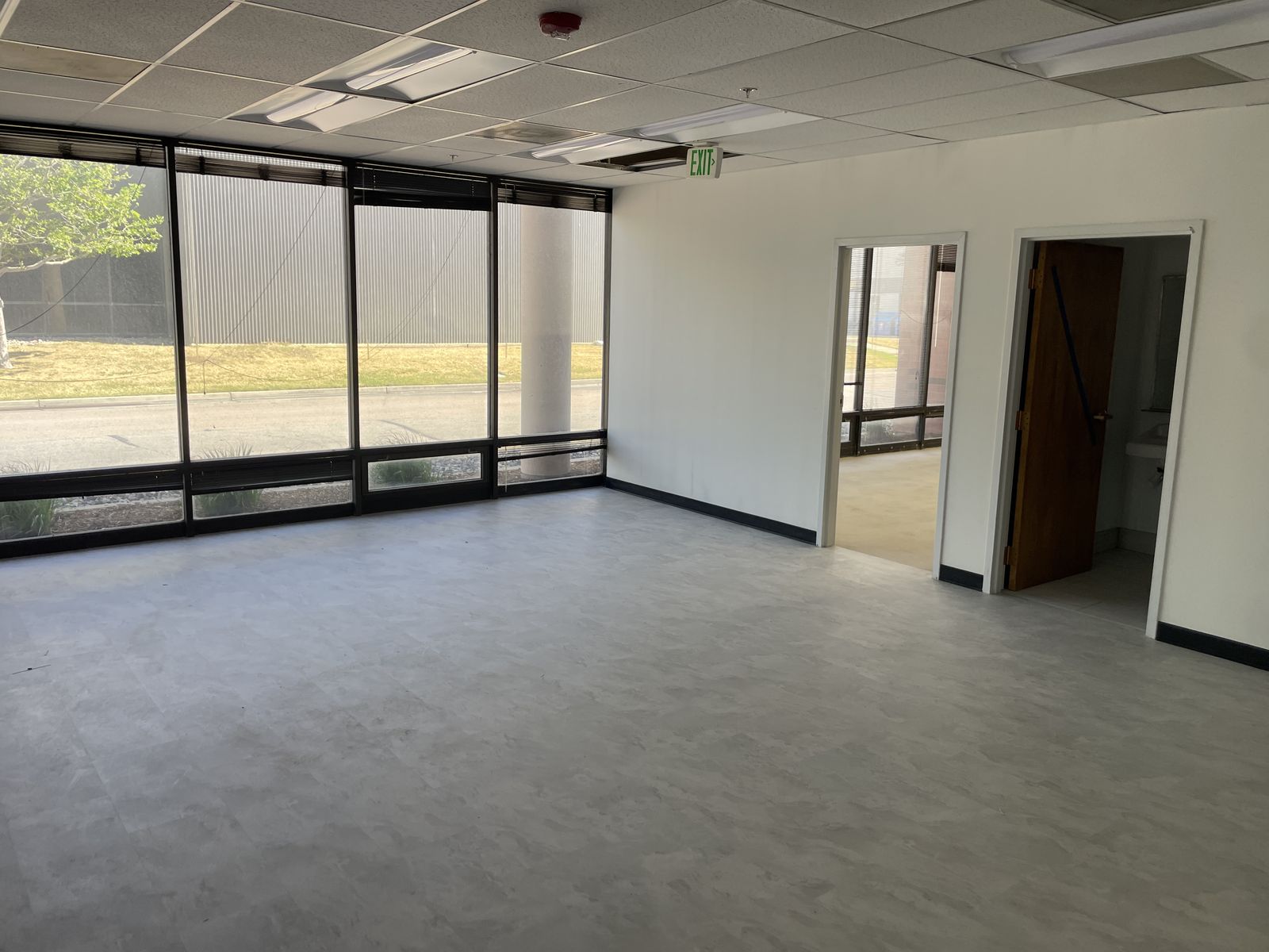 Warehouse for Lease Adjacent to Airport