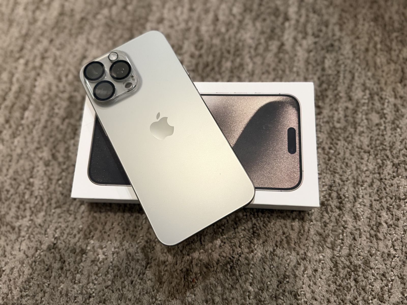 iPhone 15 Pro Max – 256GB – Natural Titanium – Unlocked – Excellent Condition