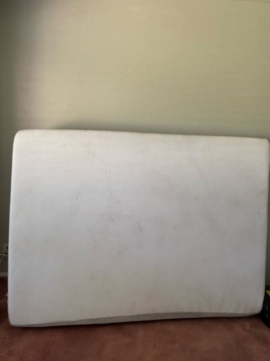 Full size mattress