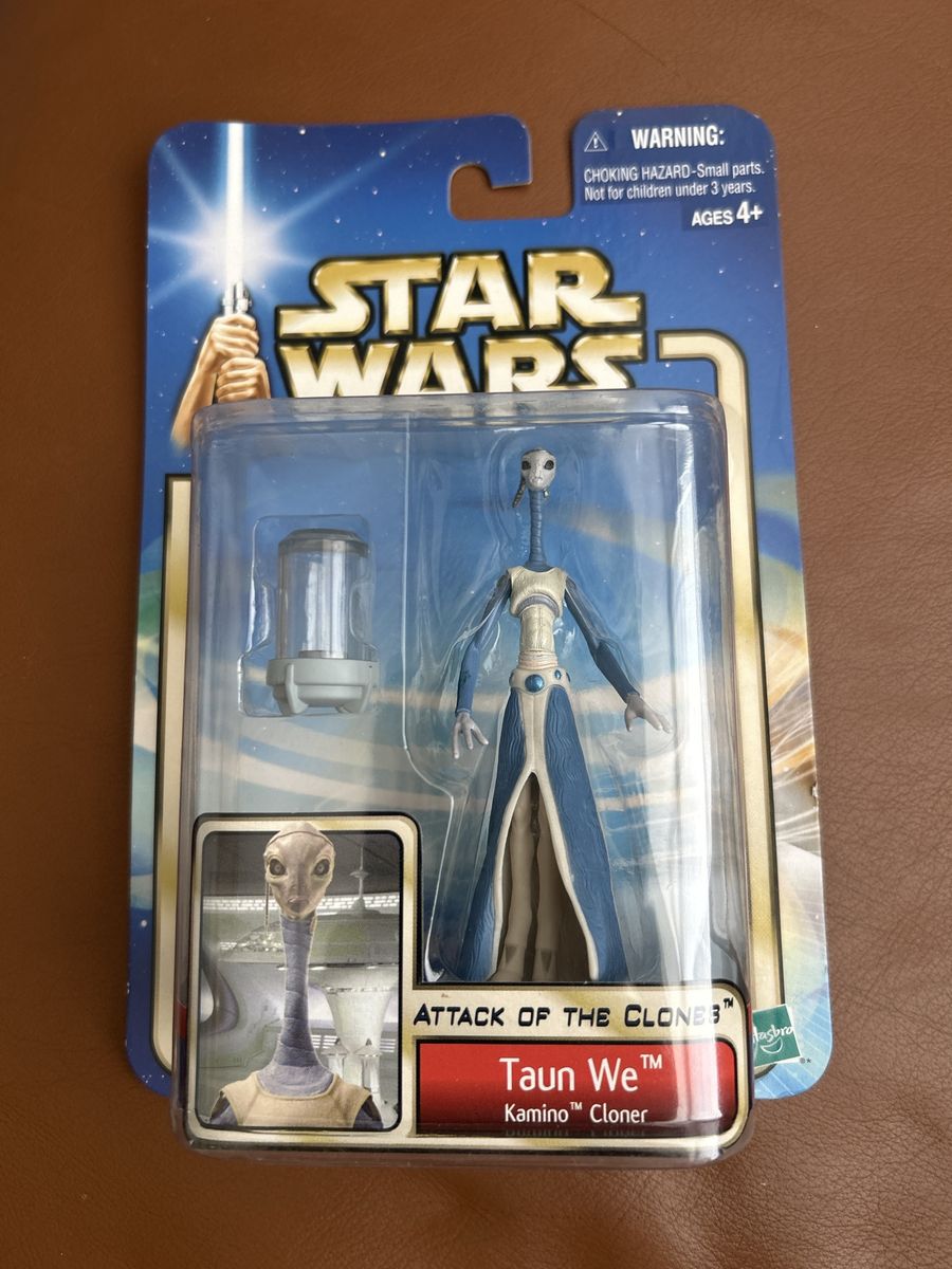 Star Wars Attack of the Clones Taun We Kamino Cloner Action Figure Hasbro 2002 Blue Card